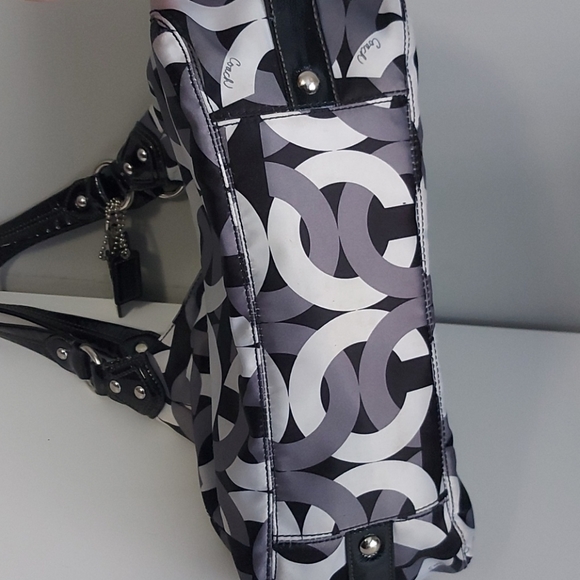 Coach chainlink shoulder bag - Picture 13 of 13